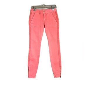 Vineyard vines pink khaki like pants
